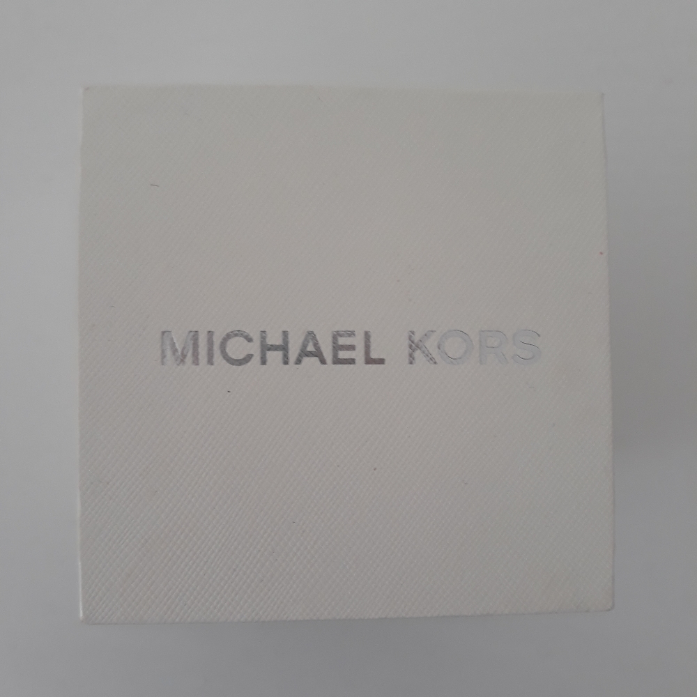 NWOT pink and gold Michael Kors watch - Picture 5 of 7
